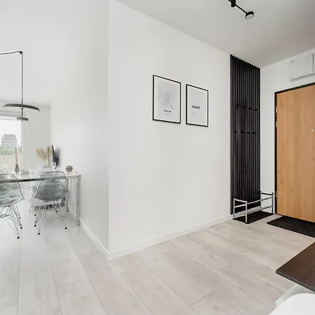 Miedziana Bright With Balcony And Parking By Renters Appartement Wrocław