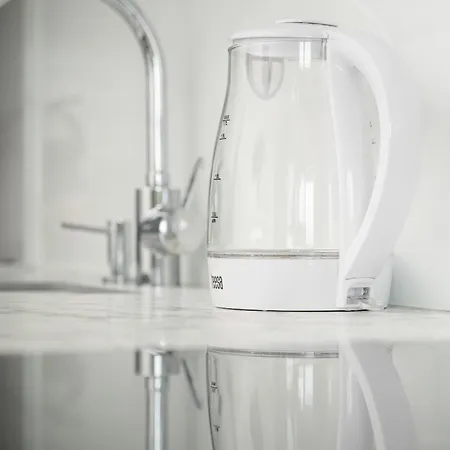 Miedziana Bright With Balcony And Parking By Renters Appartement