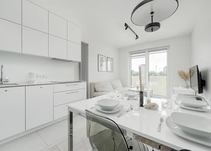 Lägenhet Miedziana Bright With Balcony And Parking By Renters *