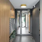 아파트 Miedziana Bright With Balcony And Parking By Renters *