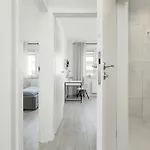 Miedziana Bright With Balcony And Parking By Renters * 브로츠와프