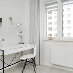 Miedziana Bright With Balcony And Parking By Renters 아파트