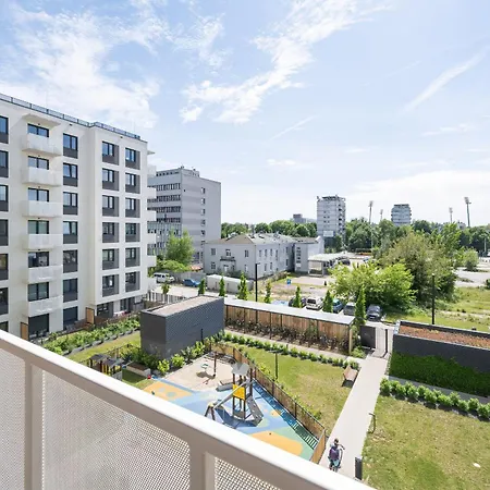 Miedziana Bright With Balcony And Parking By Renters 아파트 *