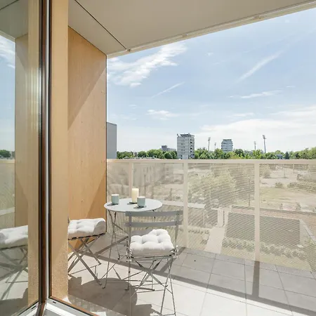 Miedziana Bright With Balcony And Parking By Renters 아파트 브로츠와프