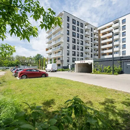 Miedziana Bright With Balcony And Parking By Renters 브로츠와프