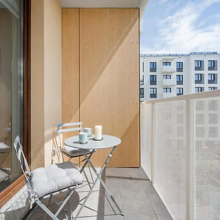 Miedziana Bright With Balcony And Parking By Renters *