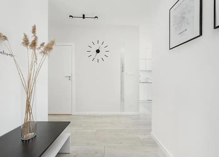 Apartament Miedziana Bright With Balcony And Parking By Renters