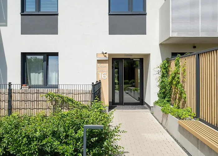 Miedziana Bright With Balcony And Parking By Renters * Wrocław